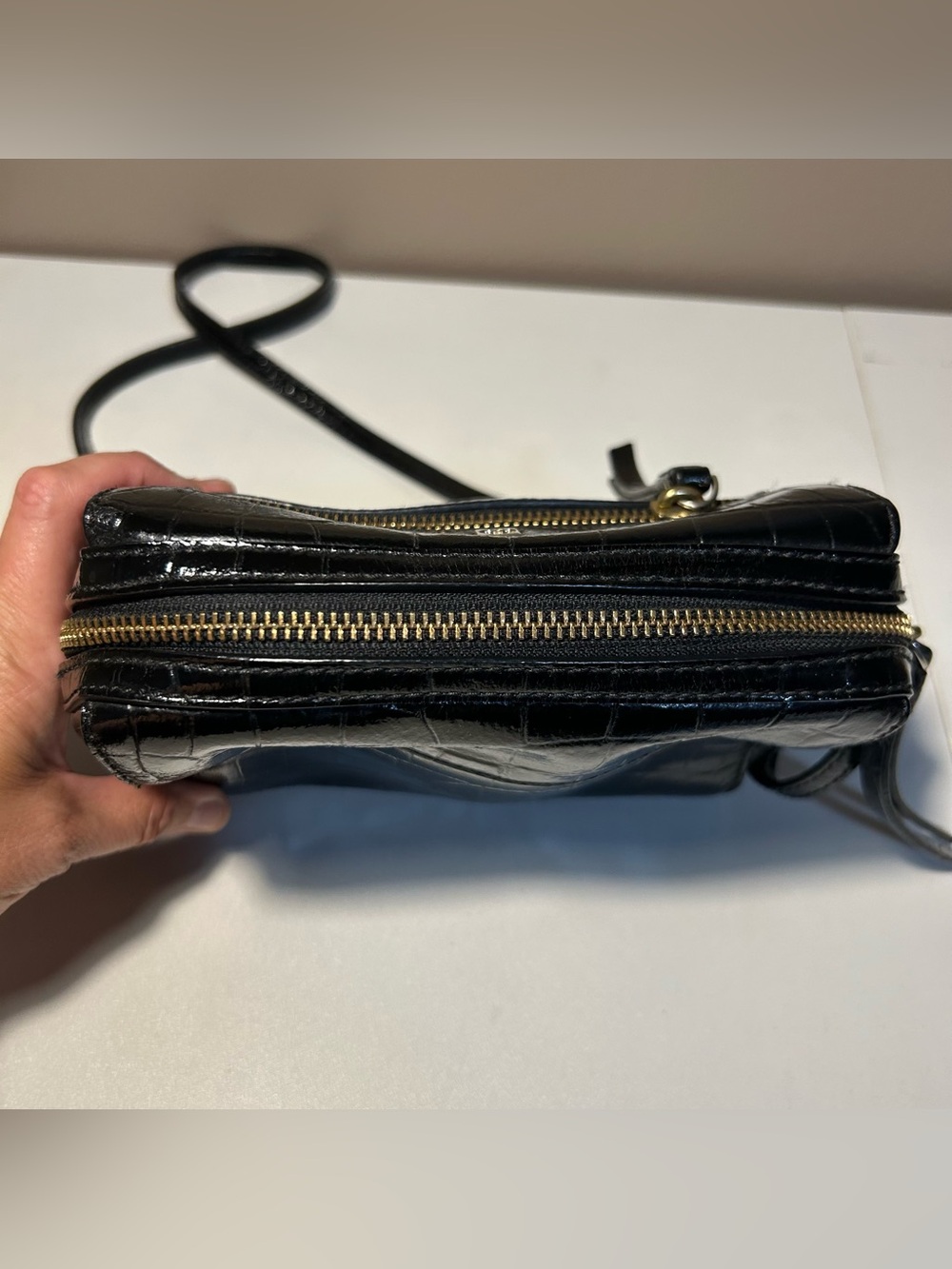 kate spade Black Croc-Embossed Crossbody Camera Bag Shoulder bag - Picture 6 of 9